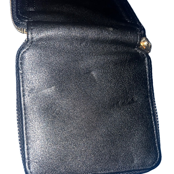 Steve Madden Gold Wallet - Picture 3 of 7